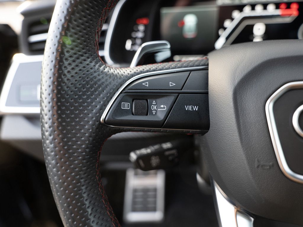Audi RS Q8 quattro PANO AHK HUD 360° MATRIX-LED B&O