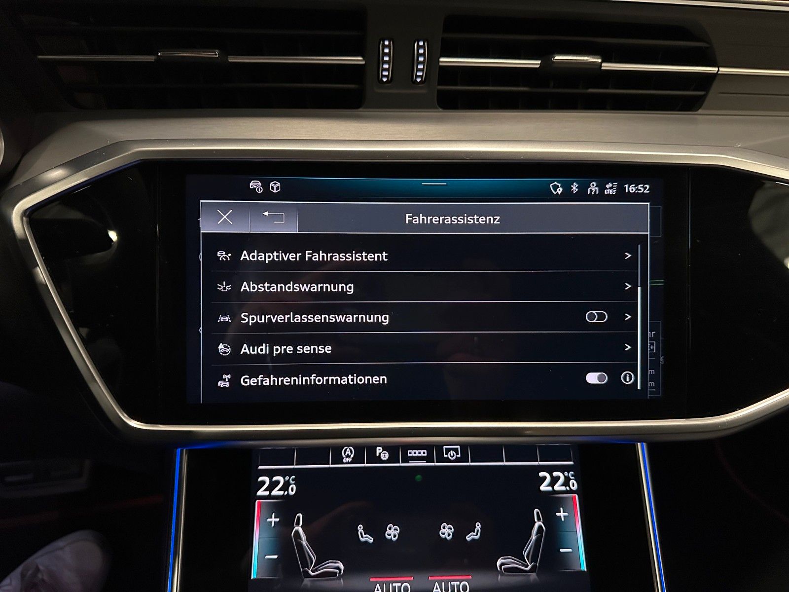 Audi RS6 Avant 4.0 TFSI quattro*LASER*PANORAMA*DYNAMI