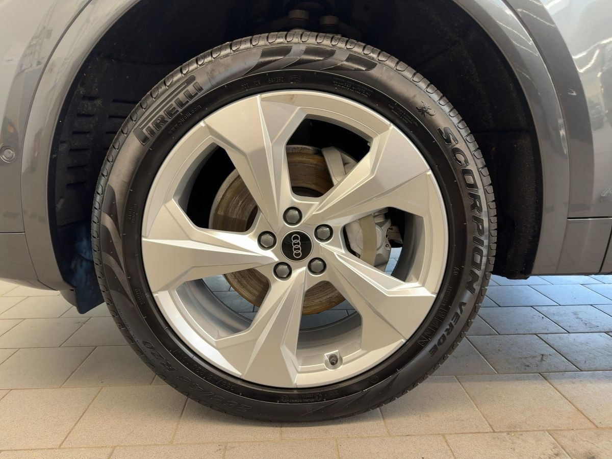 Audi Q5 Sportback S line 40 TDI quattro Matrix Head-U