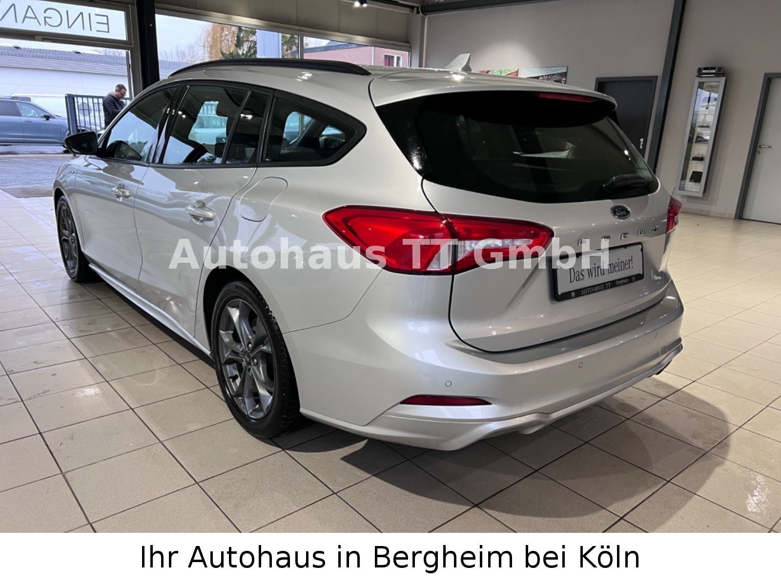 Ford Focus ST-Line Turnier - Samsaru's Car Outlet
