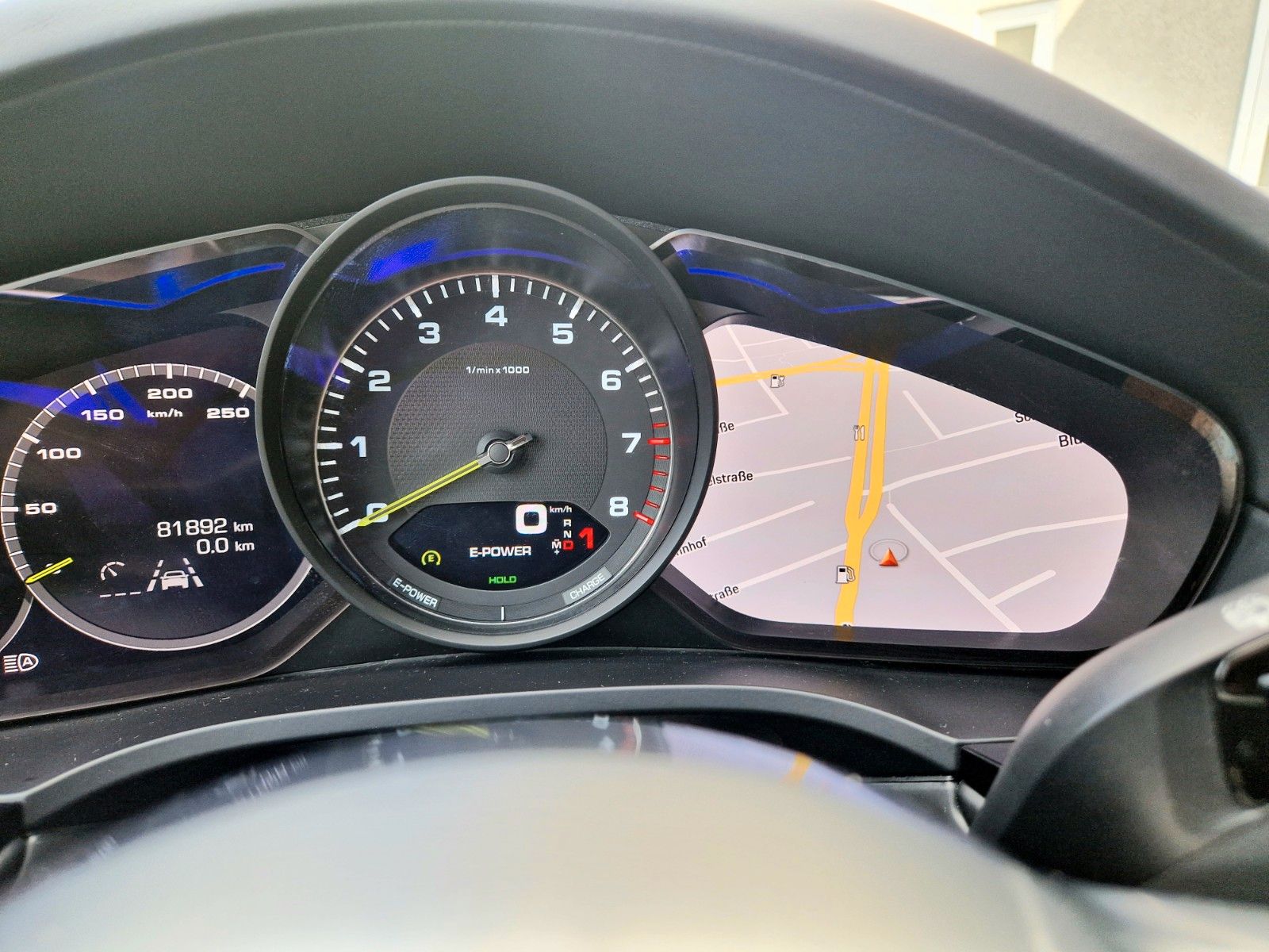 Porsche Cayenne E-Hybrid +SPORTABGAS+PANO+HUD+MEMORY+