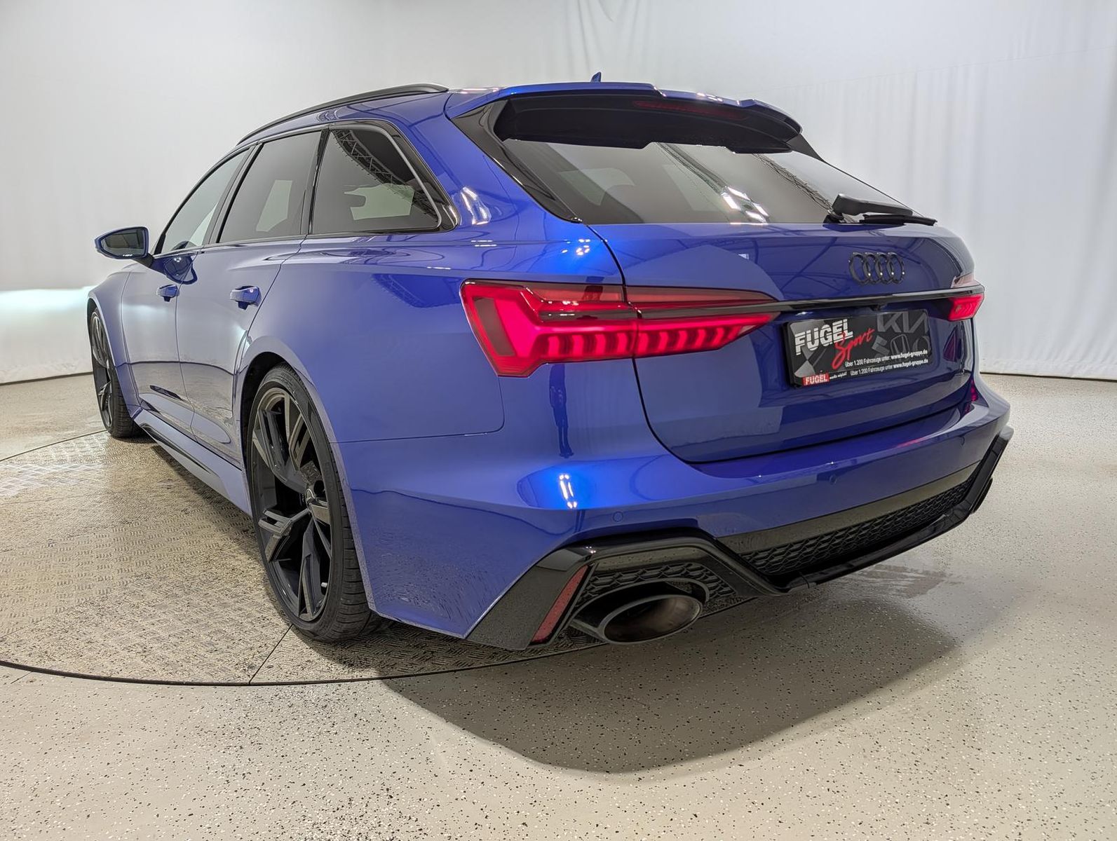 Audi RS6 Avant 4.0 TFSI quattro Standhzg.|HuD|B&O|AHZ