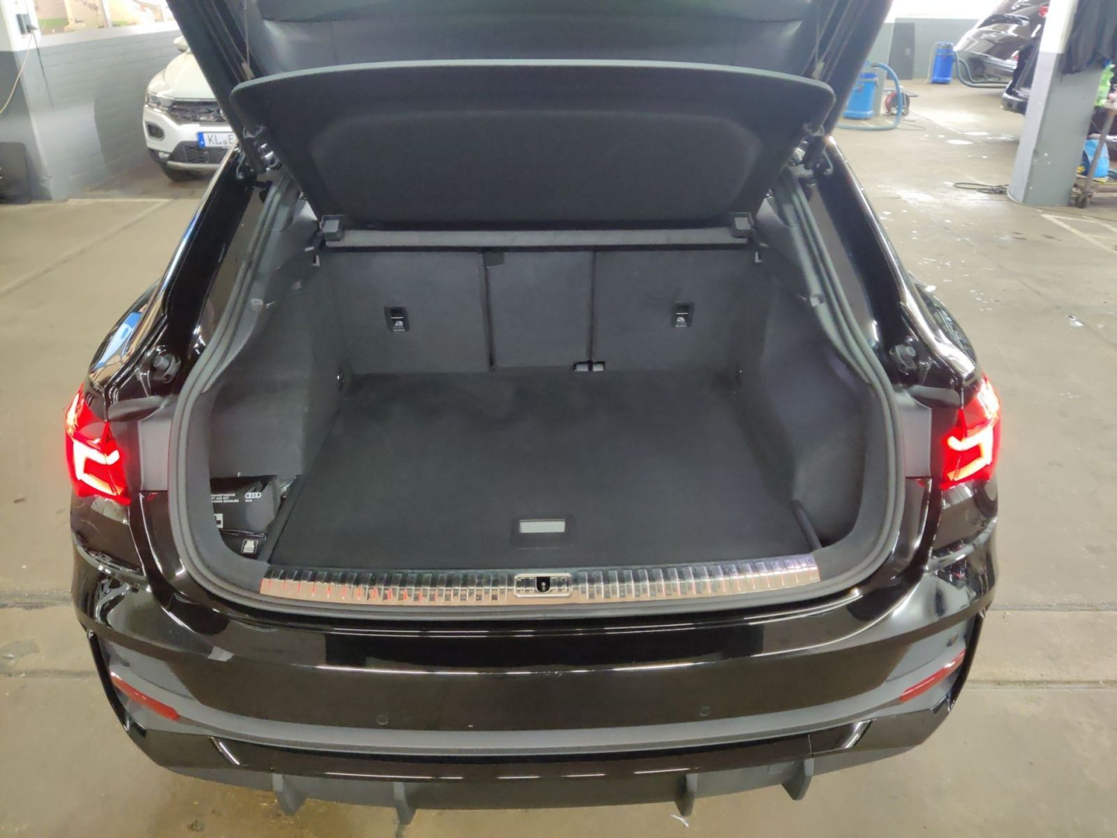 Audi Q3 Sportback 40 TDI quattro s-line - Samsaru's Car Outlet