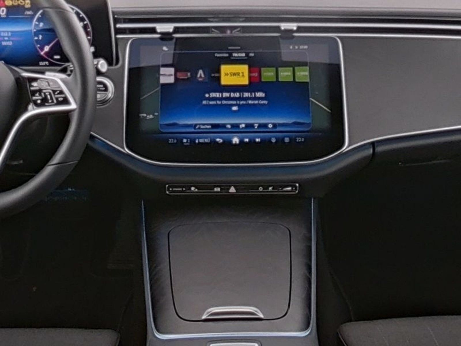 Mercedes-Benz E 200 AVANTGARDE - Samsaru's Car Outlet