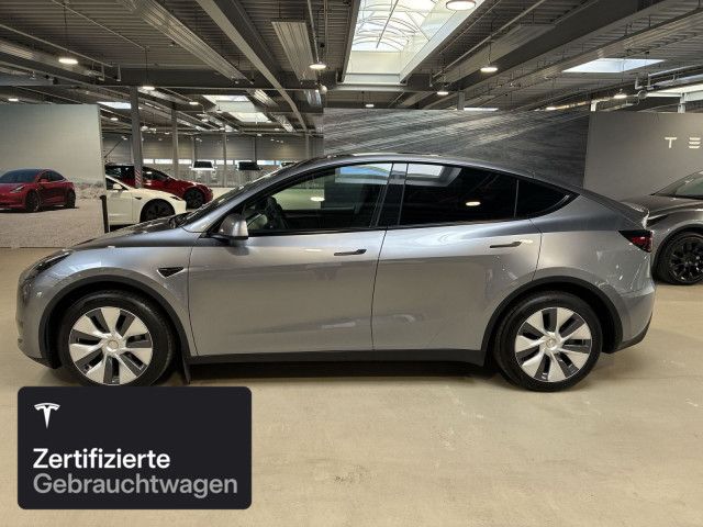 Tesla Model Y Rear-Wheel Drive