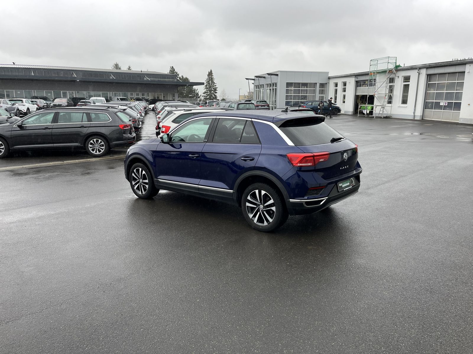 Volkswagen T-Roc 1.6 TDI UNITED - Samsaru's Car Outlet