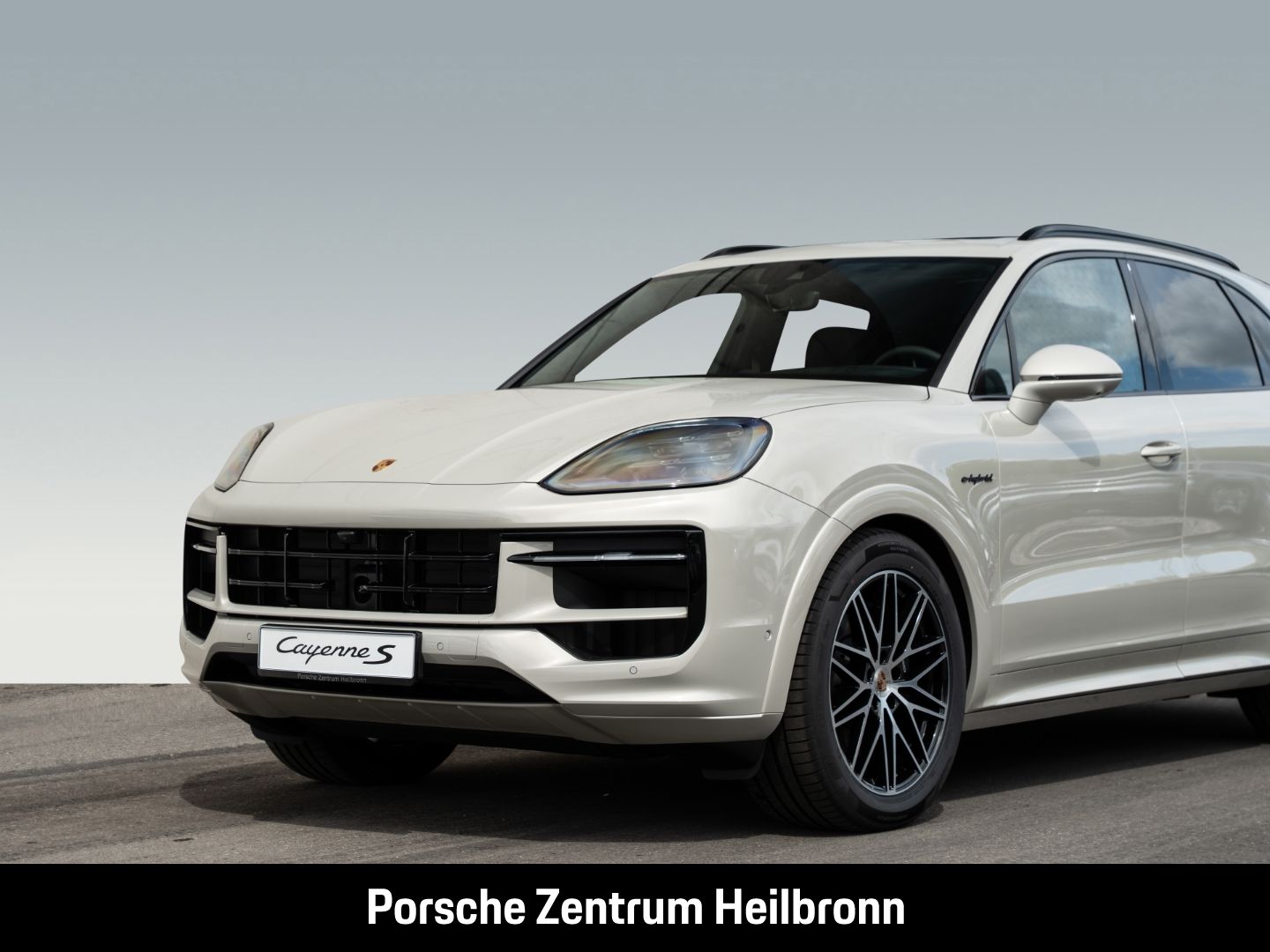 Porsche Cayenne E-Hybrid InnoDrive Sitzbelüftung BOSE