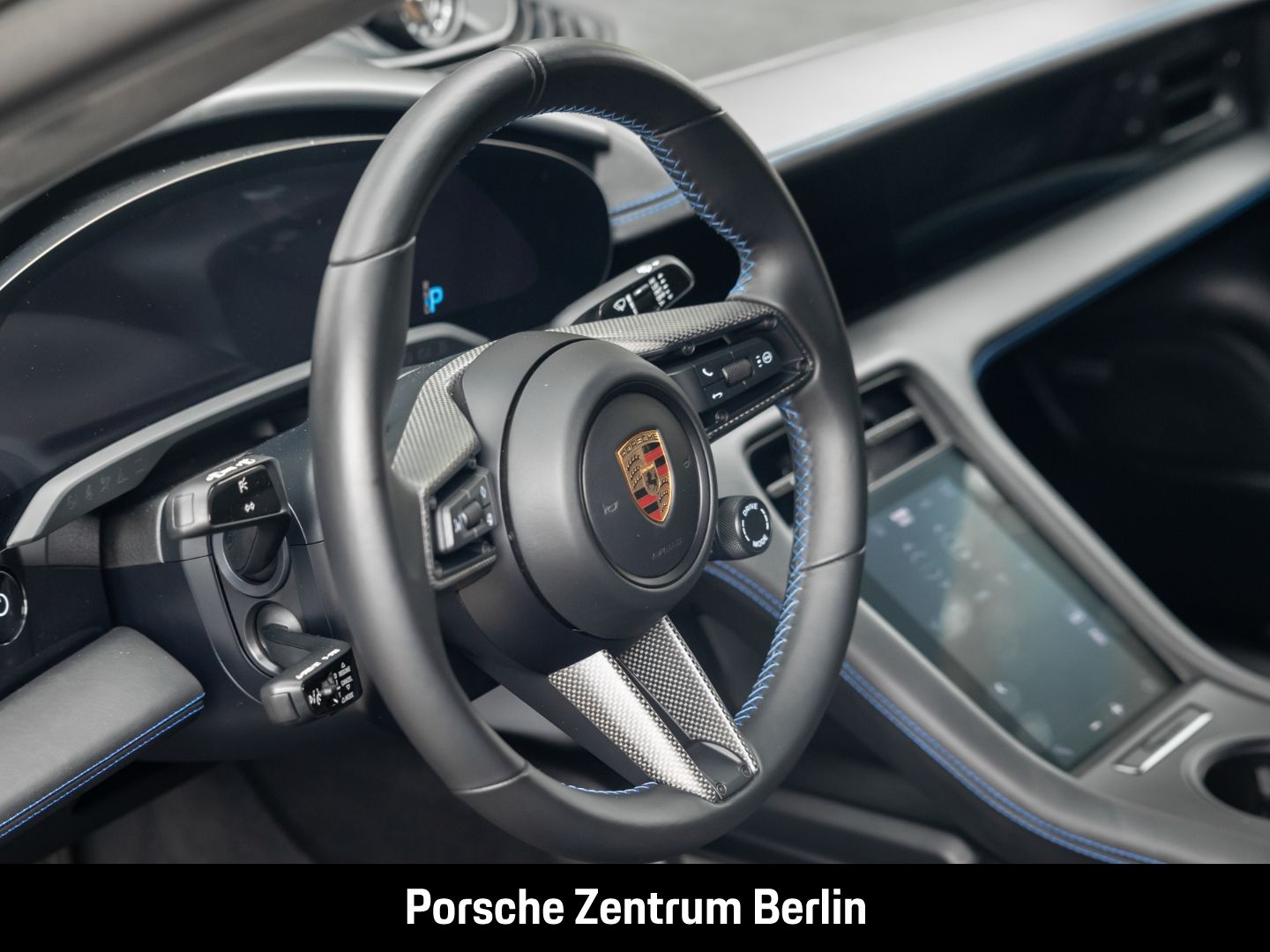 Porsche Taycan GTS HA-Lenkung InnoDrive HeadUp LEDMatrix