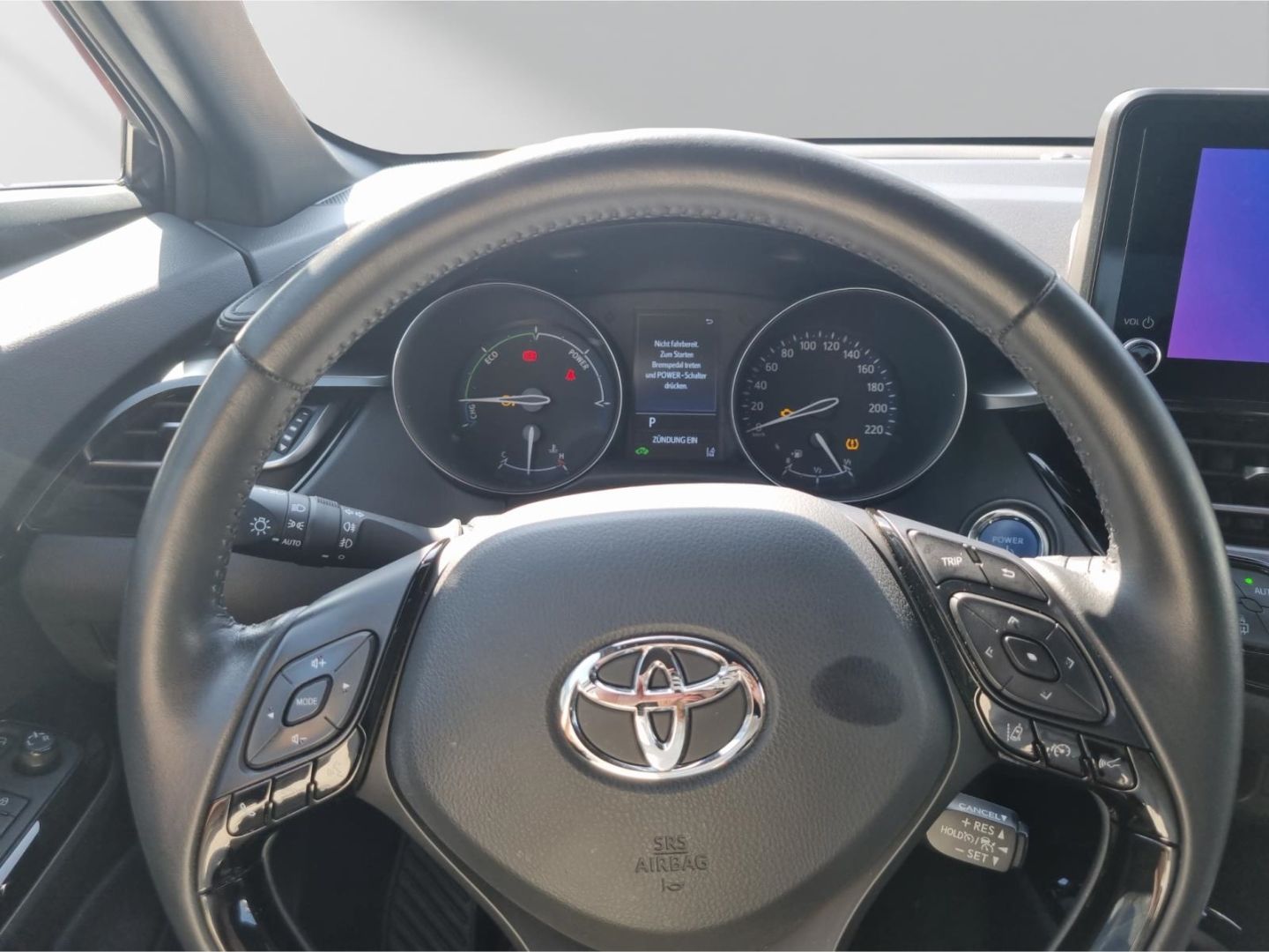 Toyota C-HR 2.0 Hybrid - Samsaru's Car Outlet