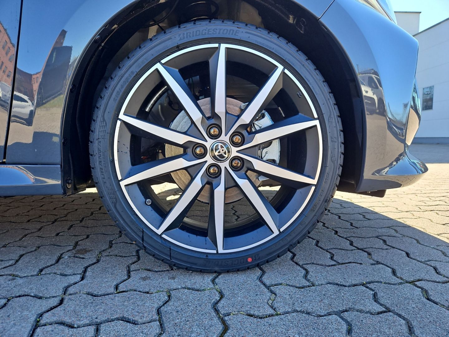 Toyota Yaris Hybrid GR Sport 1.5 Dual-VVT-iE EU6e, SHZ