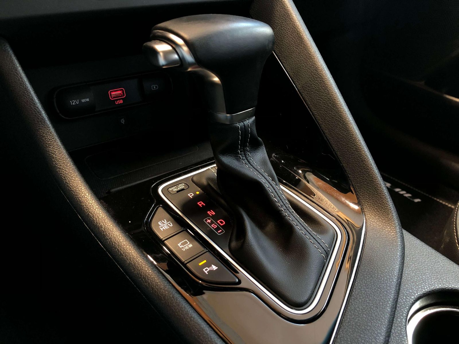 Kia Niro Spirit 1.6 PHEV - Samsaru's Car Outlet