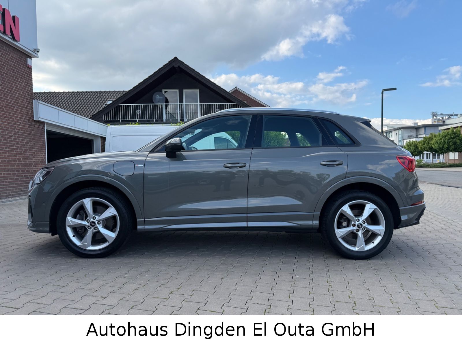 Audi Q3 45 TFSI e S Line