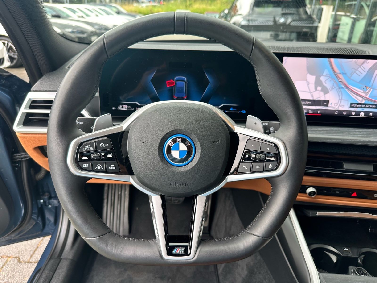 BMW 330e xDrive Touring M Sport Stop&Go Pano AHK 19"