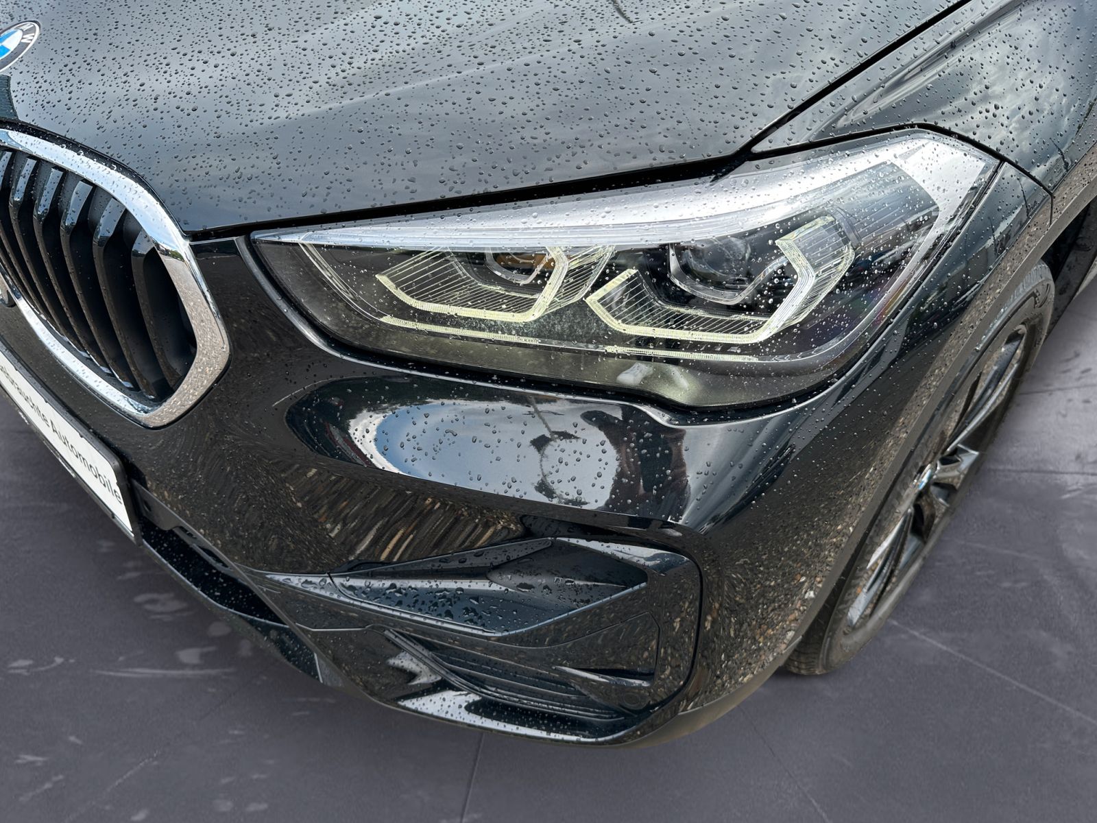 BMW X1 xDrive18d Sport Line - Samsaru's Car Outlet