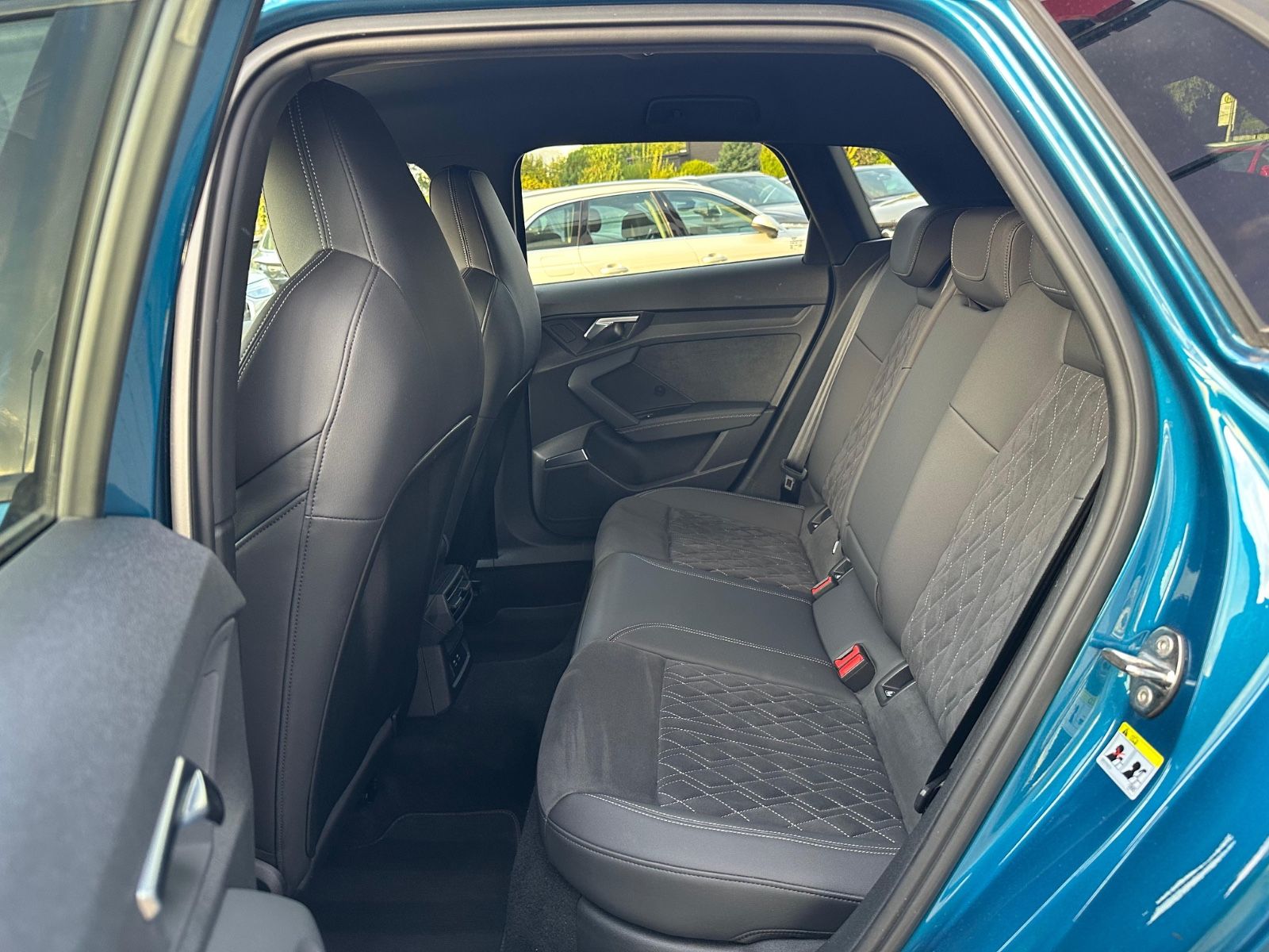 Audi A3 Sportback 40 TFSI e S line - Samsaru's Car Outlet