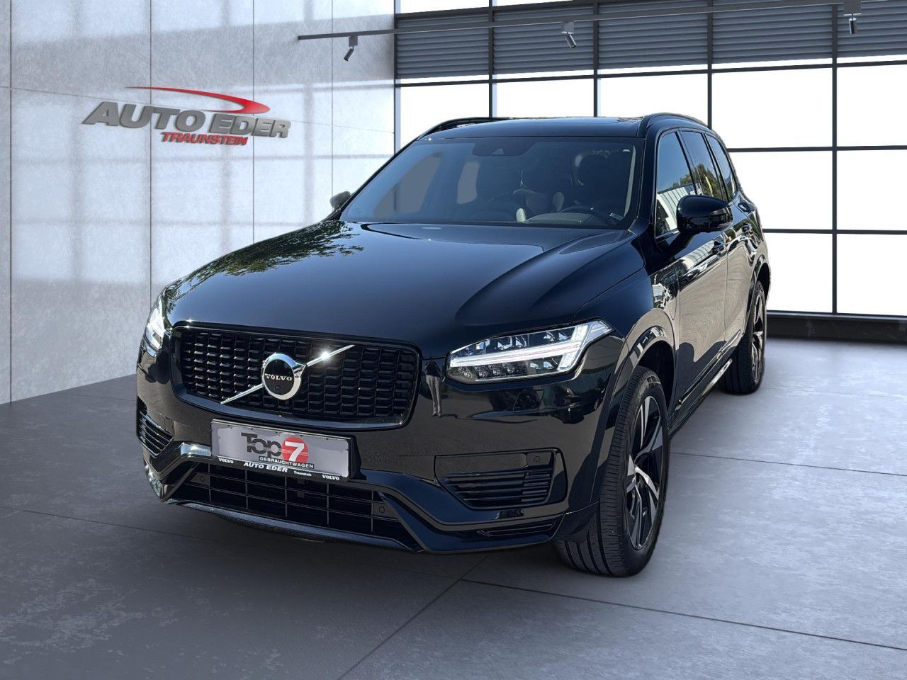Volvo XC 90 R Design Recharge Plug-In Hybrid AWD - Samsaru's Car Outlet
