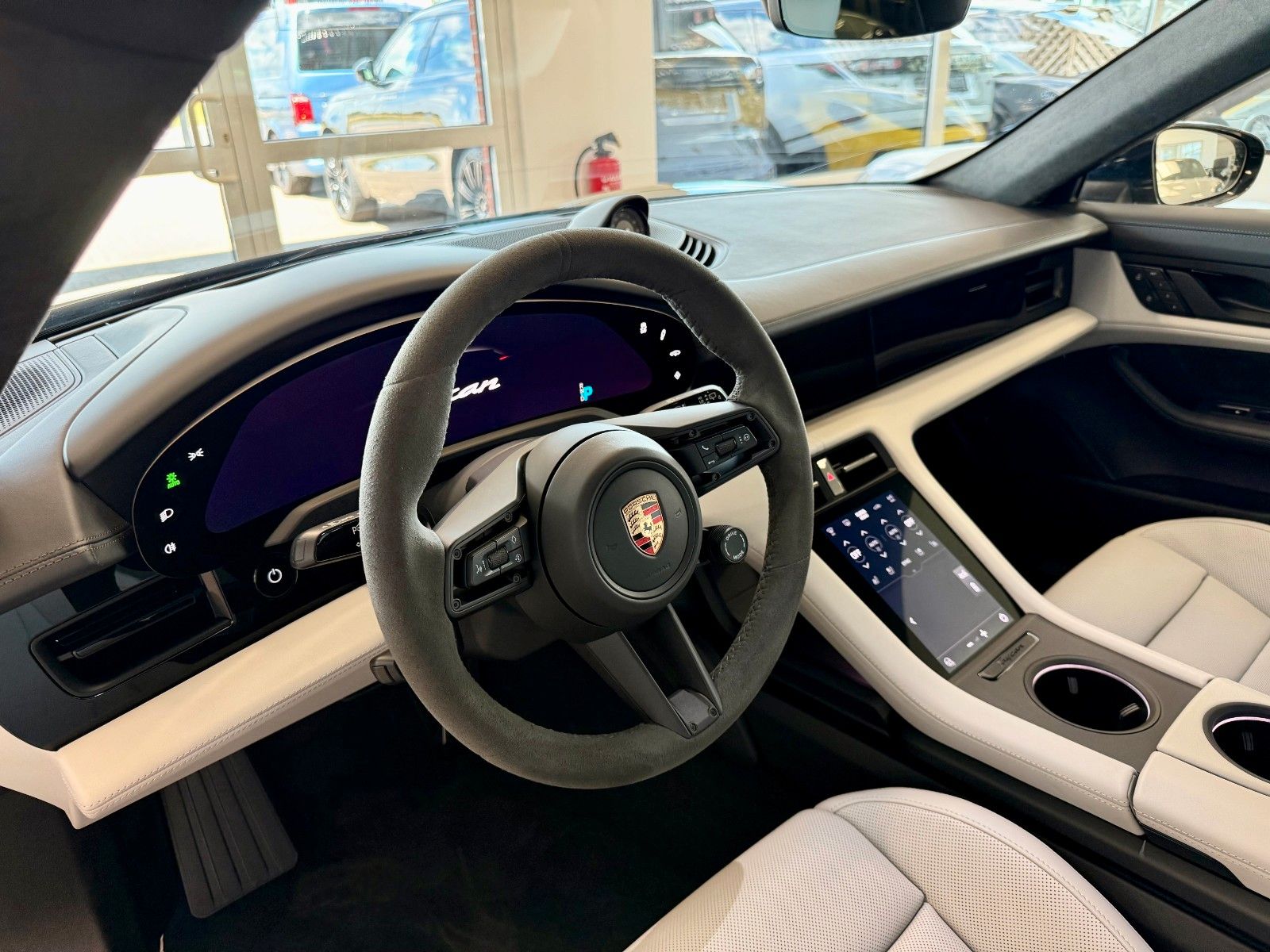 Porsche Taycan Sport Turismo GTS Panorama/ACC/APPROVED