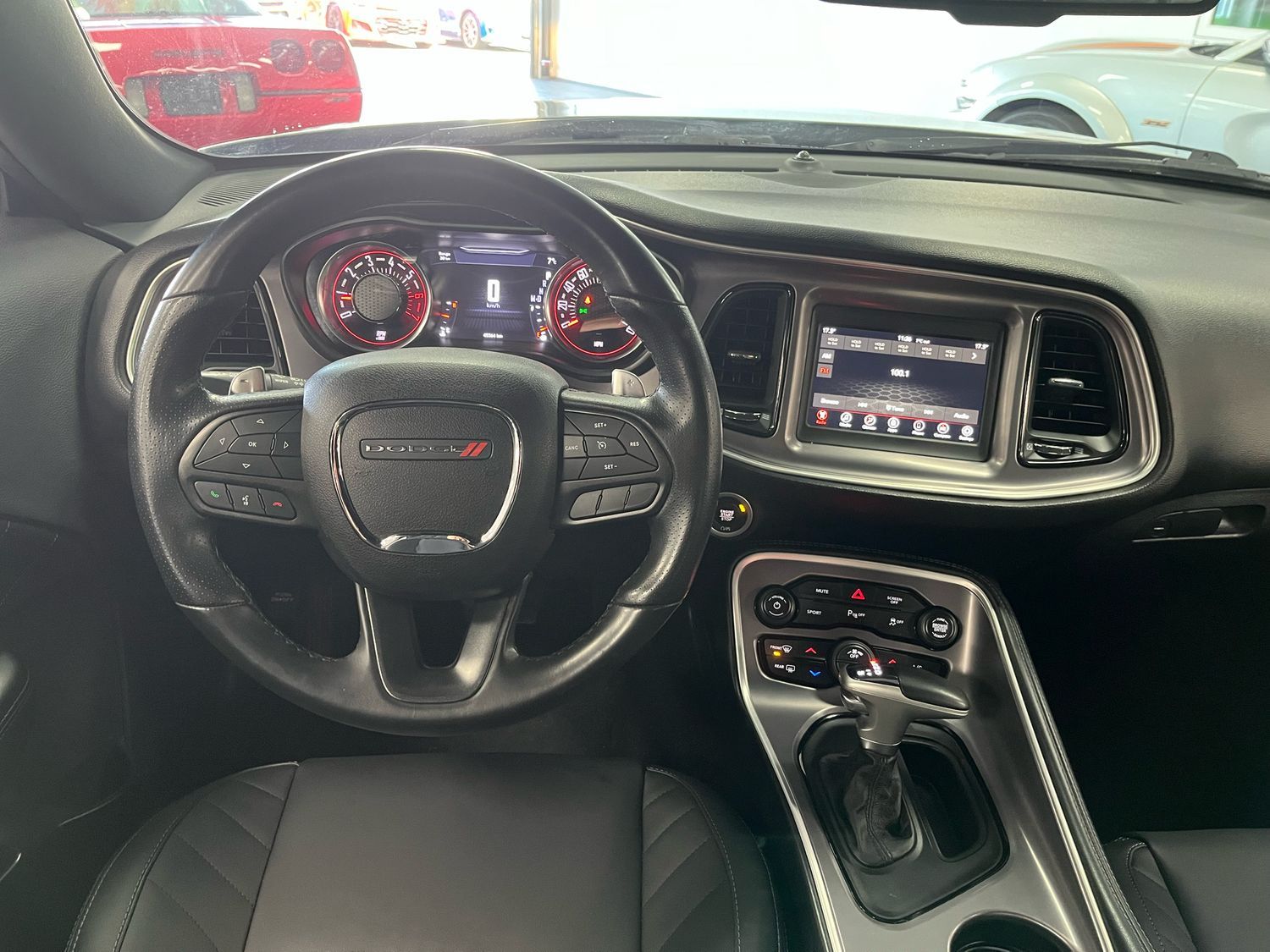 Dodge Challenger 5,7l V8 R/T /SZH/AUT./Kamera/Apple