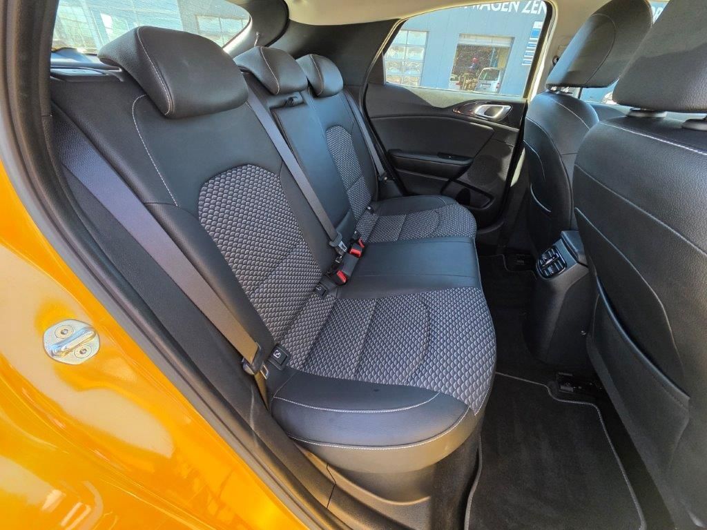 Kia XCeed 1.6 GDI DCT6 OPF Plug-in-Hybrid Vision - Samsaru's Car Outlet