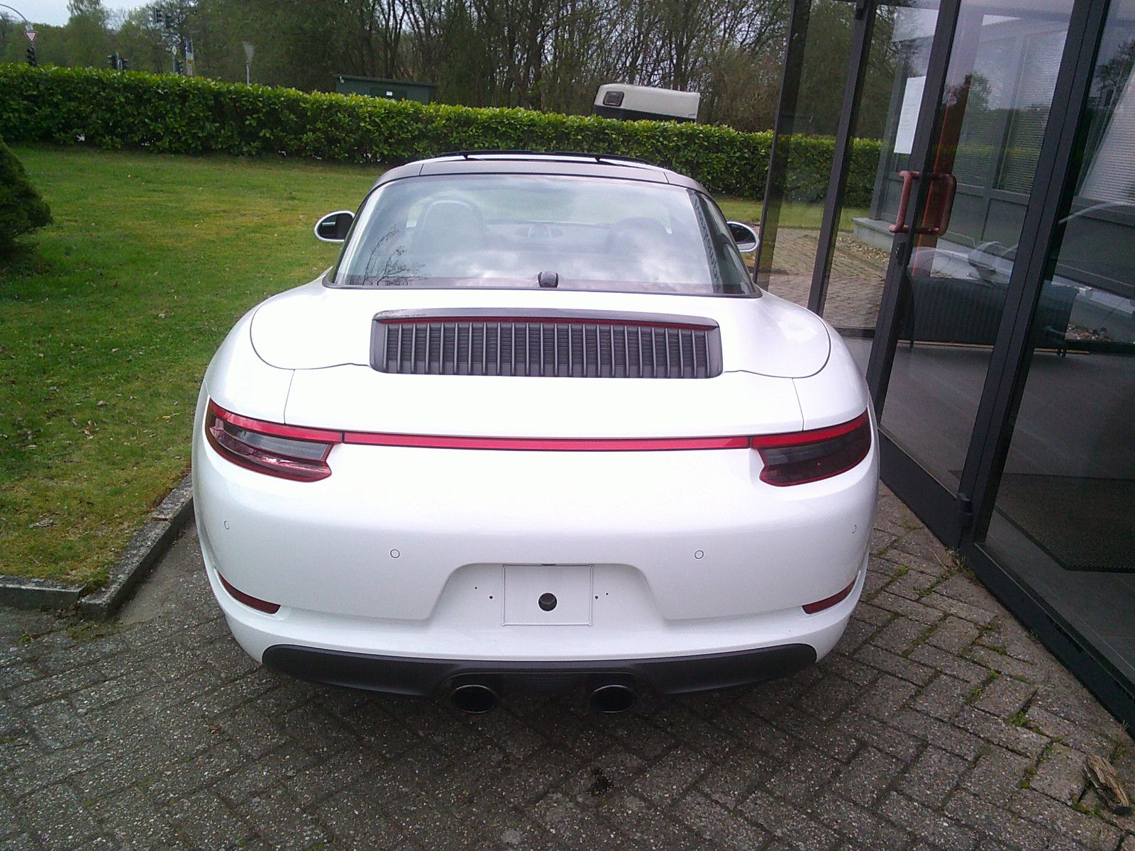 Porsche 911 Carrera 4 GTS - Samsaru's Car Outlet
