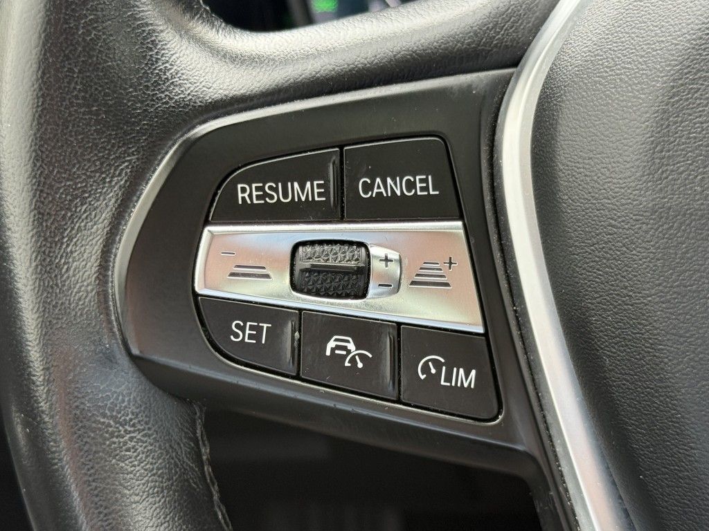 BMW 330 e Touring Aut. Advantage - Samsaru's Car Outlet