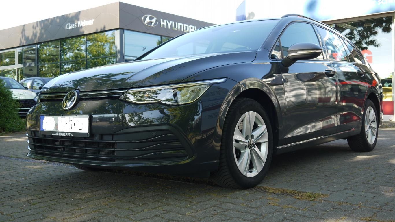 Volkswagen Golf VIII Variant Life - Samsaru's Car Outlet