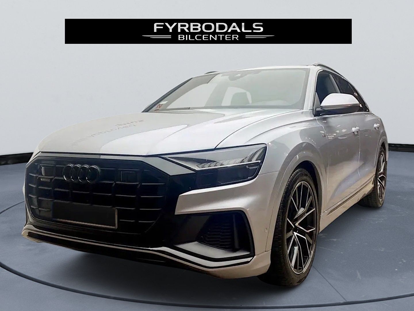Audi Q8 55 TFSI Quattro 340HP S-LINE HD-Matrix *VAT*