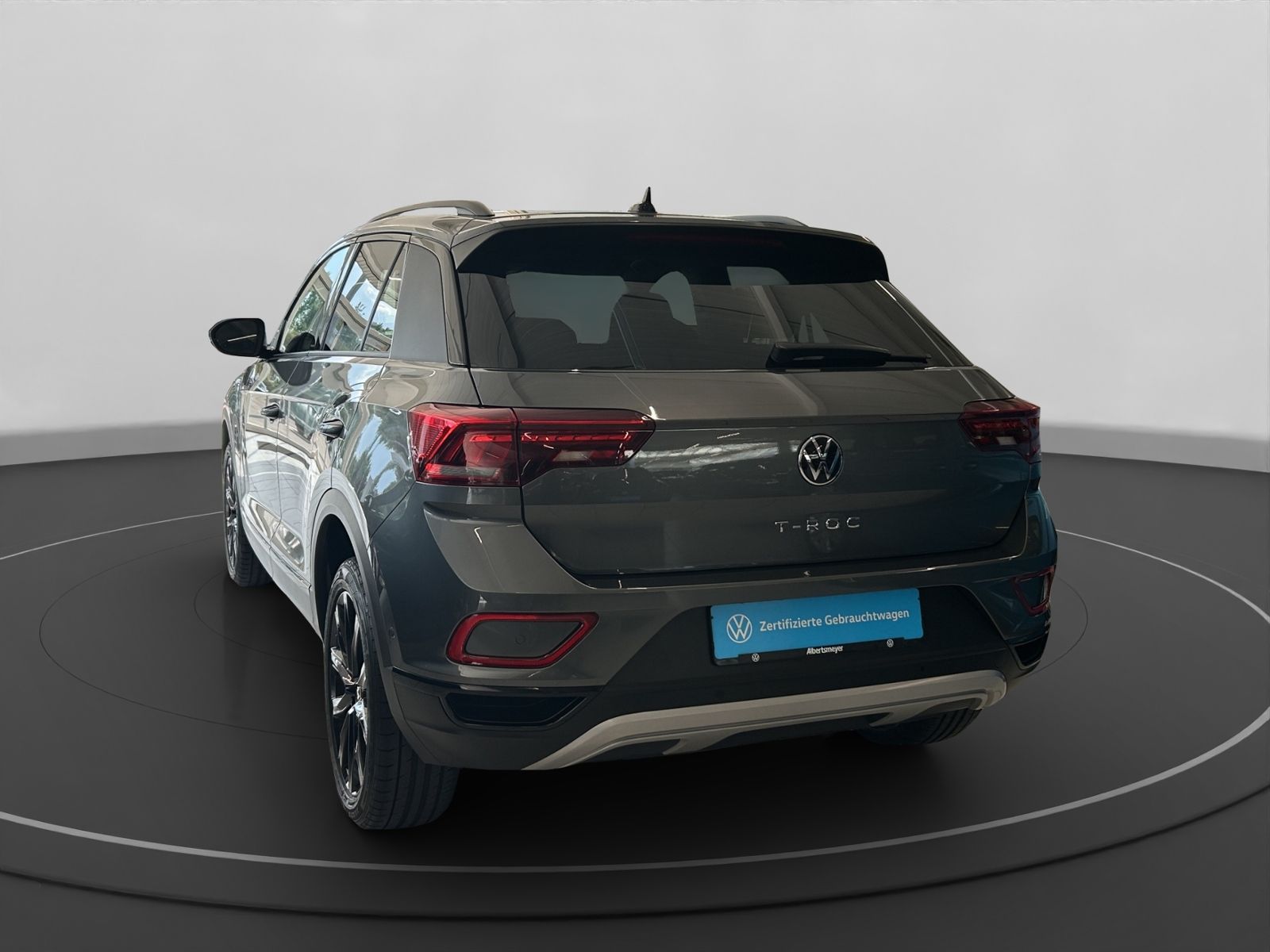 Volkswagen T-Roc 1.5 TSI Style Black - Samsaru's Car Outlet