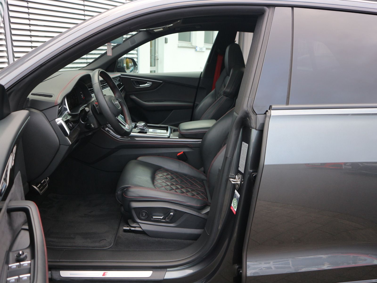 Audi Q8 S line 50 TDI quattro SITZBELÜFTUNG*PANO*AHK