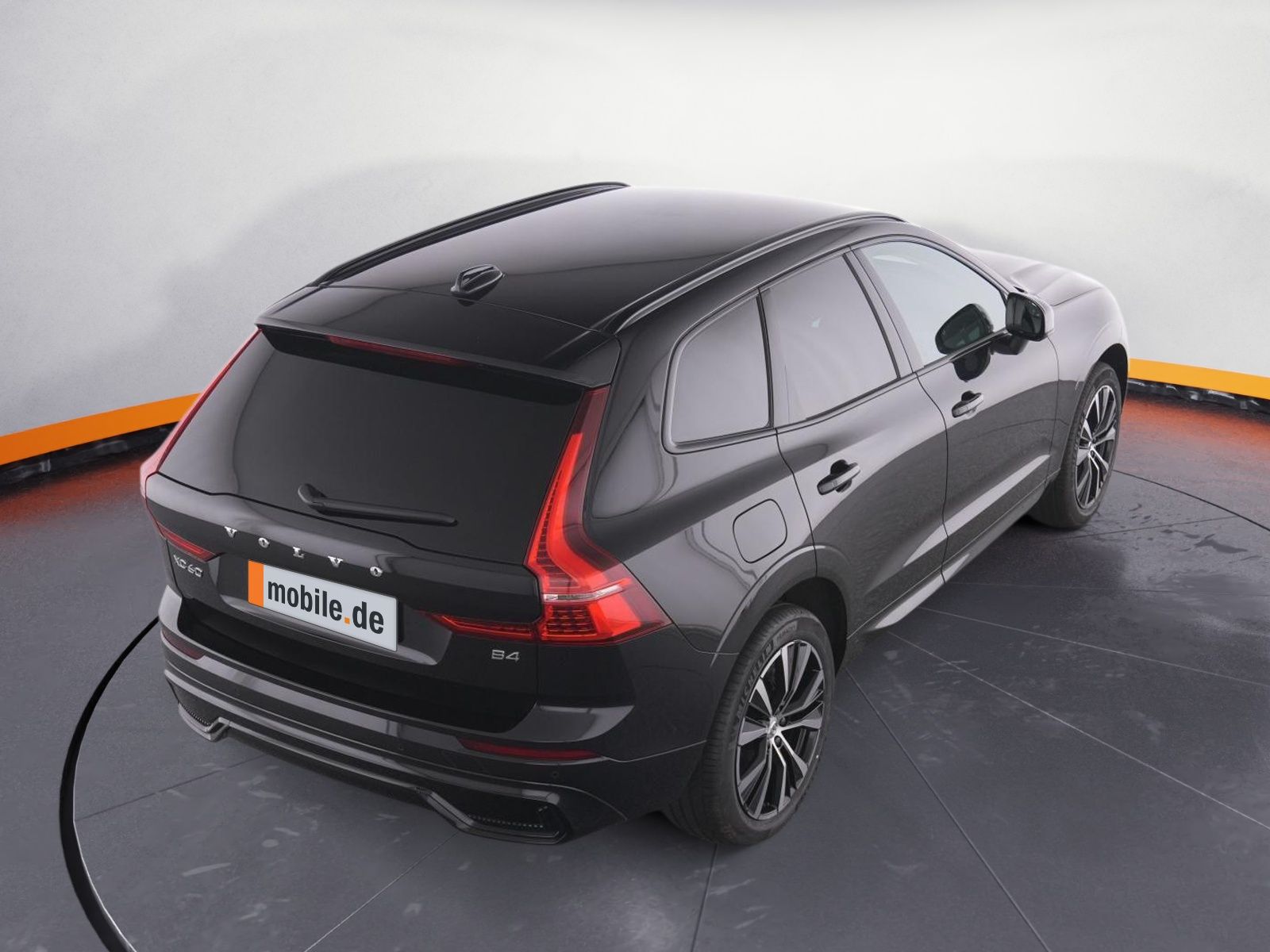 Volvo XC60 B4 PLUS DARK - Samsaru's Car Outlet