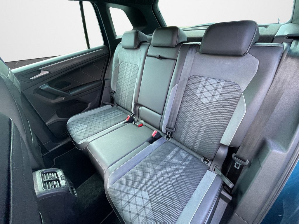 Volkswagen Tiguan 2.0 TDI R-Line DSG - Samsaru's Car Outlet