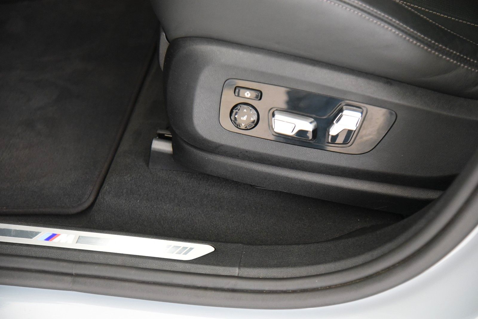 BMW X6 xDrive30d M Sport Pro Gestik Pano ACC H&K HUD