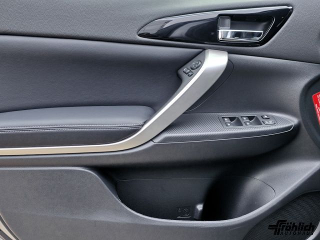 Mitsubishi Eclipse Cross Plug-In Hybrid 4WD Plus Select