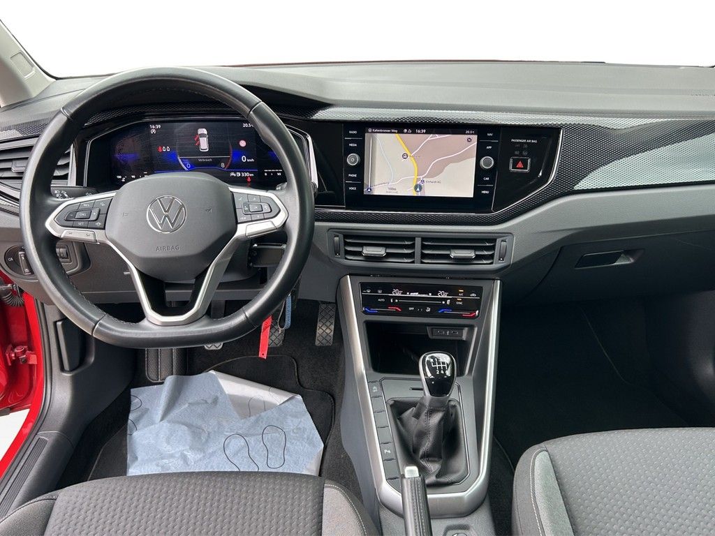 Volkswagen Taigo 1.0 TSI Life - Samsaru's Car Outlet