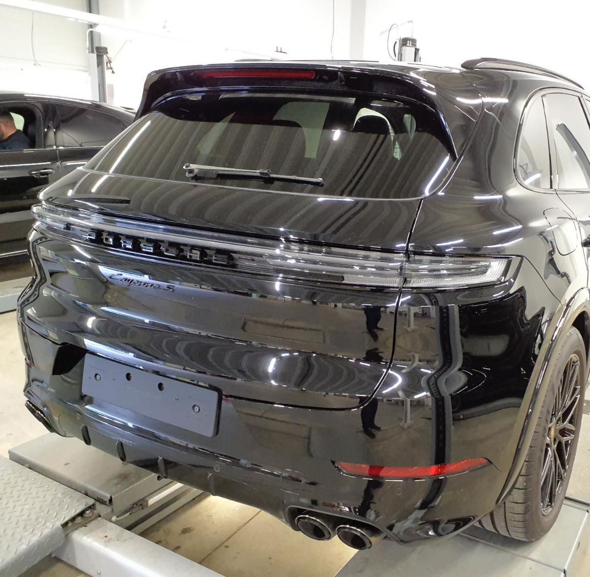Porsche Cayenne S E-Hyb. #SPORT DESIGN! PRSE! INNO! 18W!