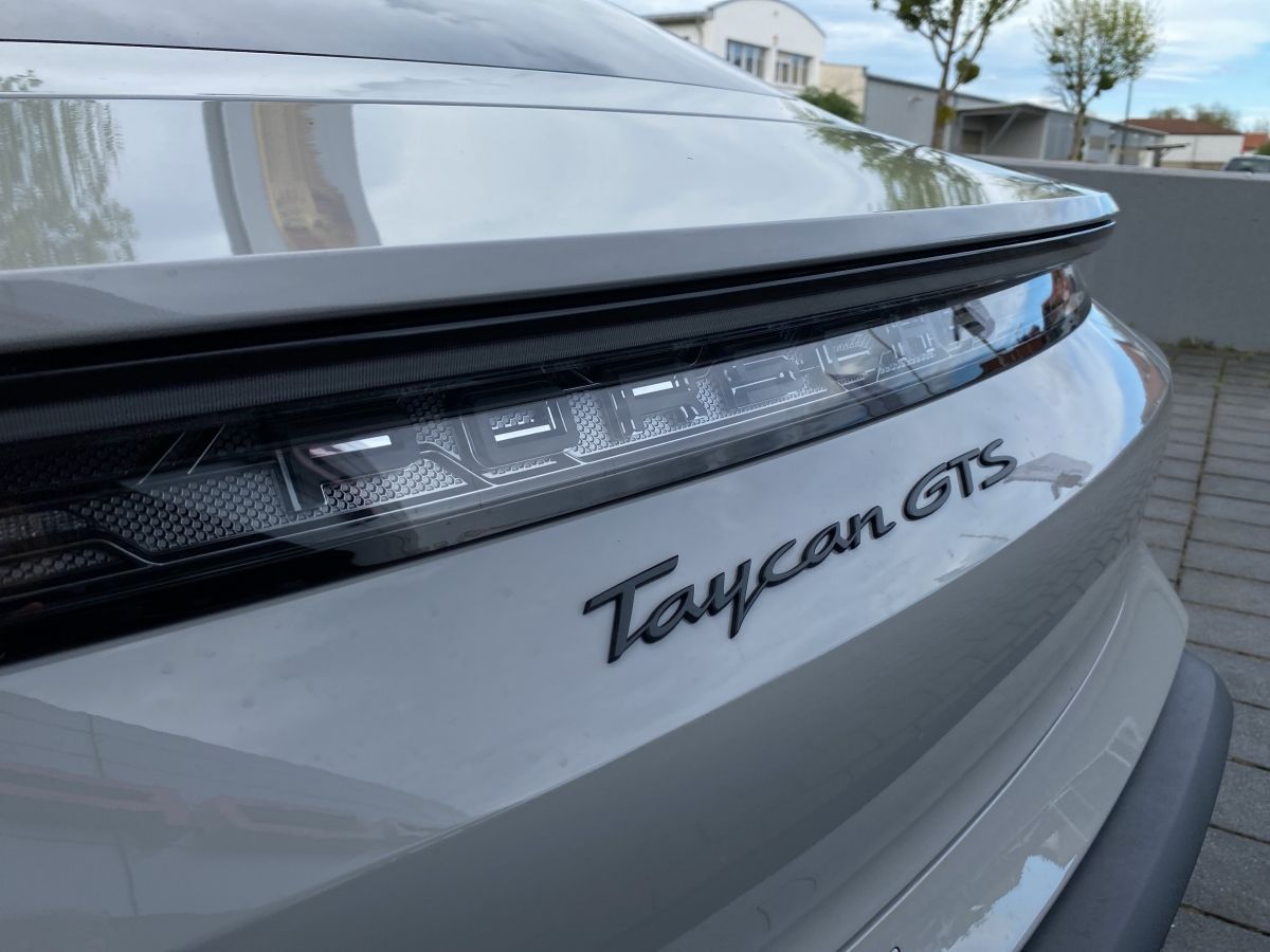 Porsche Taycan GTS |Dynamikpaket |HD-Matrix LED