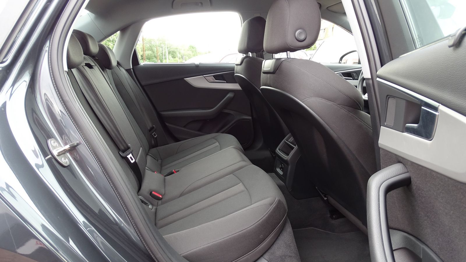 Audi A4 40 TDI S-Tronic - Samsaru's Car Outlet
