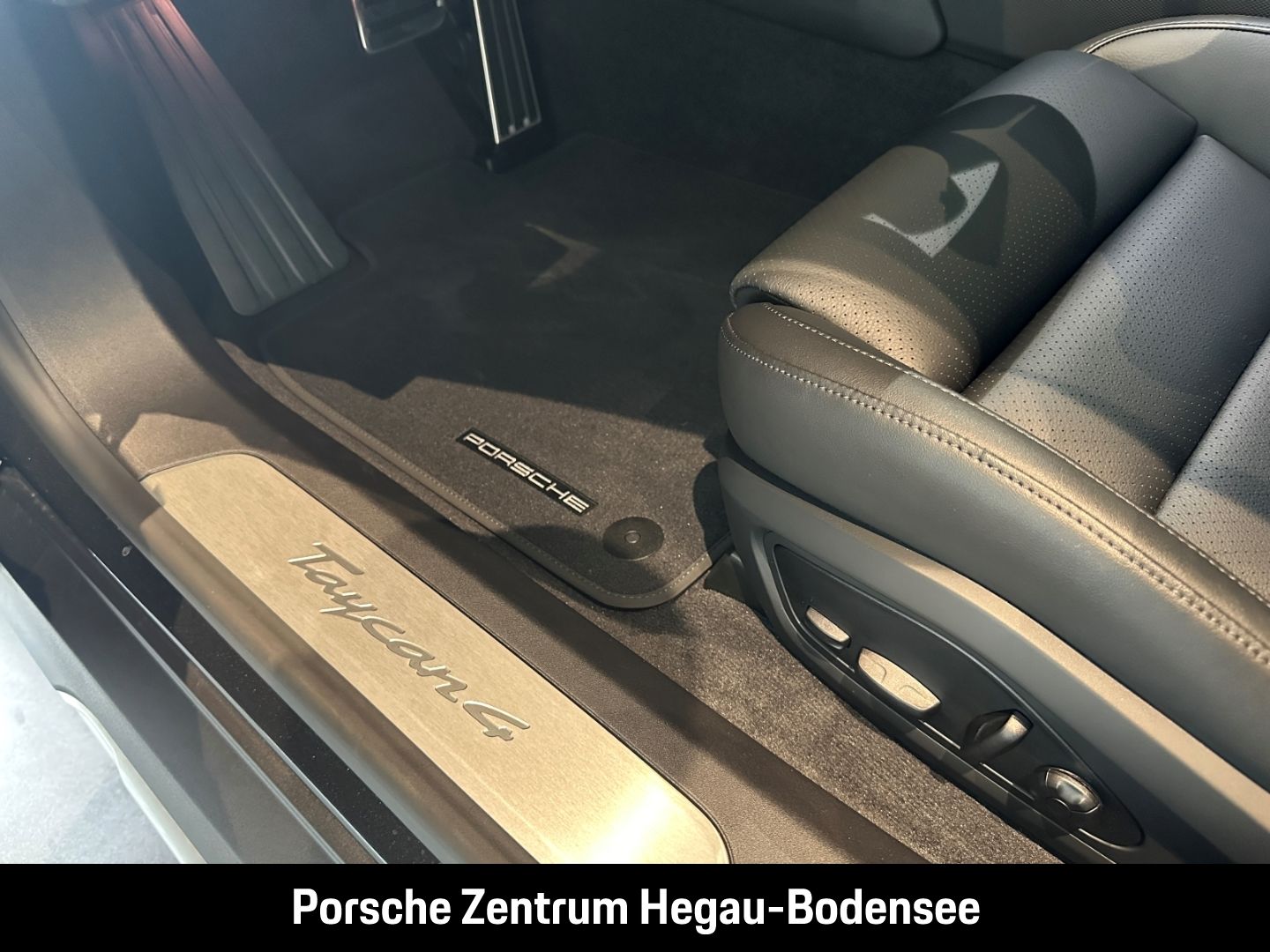 Porsche Taycan 4 Cross Turismo/Sport Chrono Paket/HD-Mat