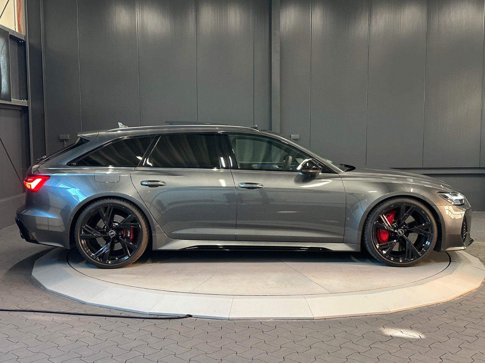 Audi RS6 Avant 4.0 TFSI quattro*LASER*PANORAMA*DYNAMI