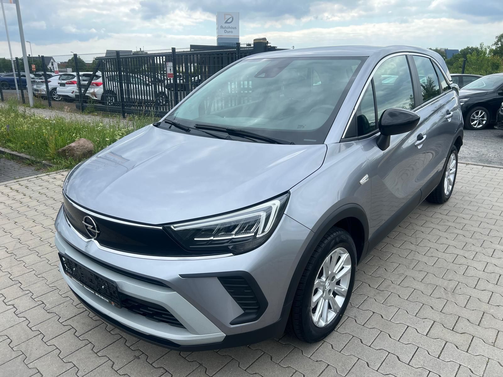Opel Crossland 1.5 D Elegance Aut. - Samsaru's Car Outlet