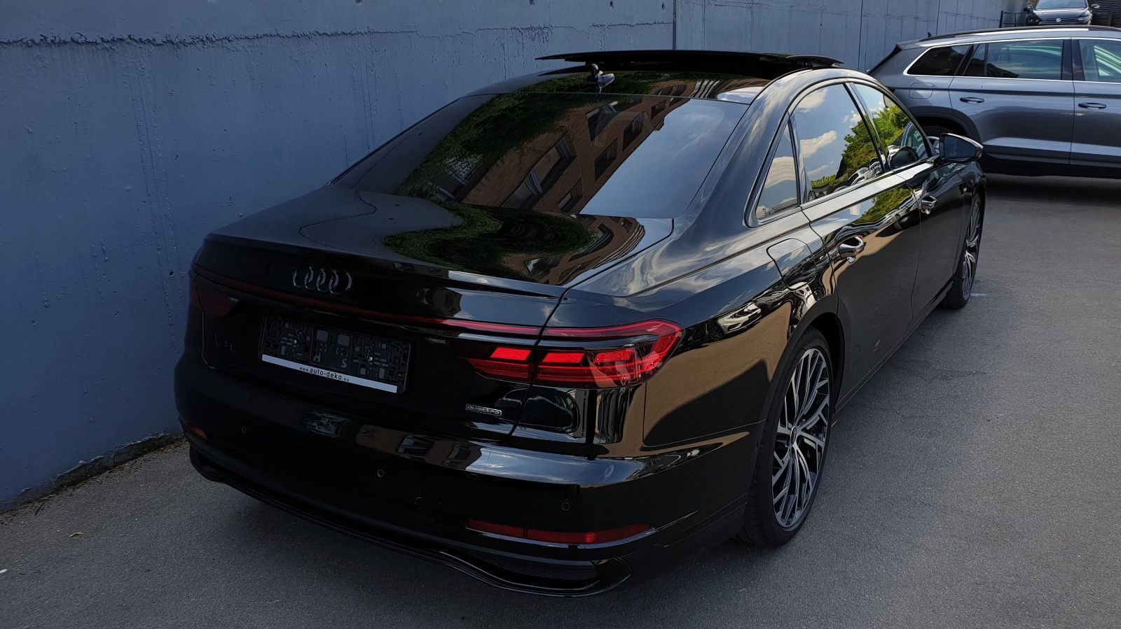 Audi A8 L 50 TDI quattro S line - Samsaru's Car Outlet