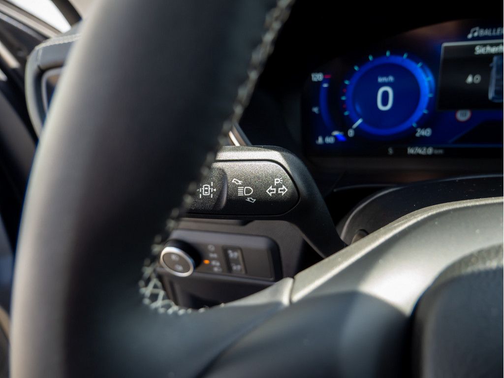 Ford KUGA VIGNALE 1.5T - Samsaru's Car Outlet