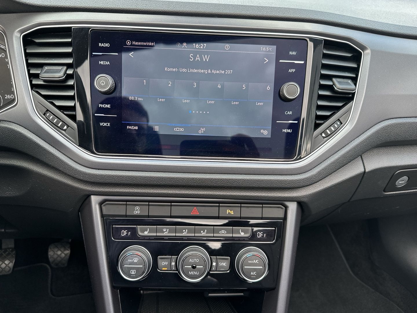 Volkswagen T-Roc Cabriolet Style - Samsaru's Car Outlet