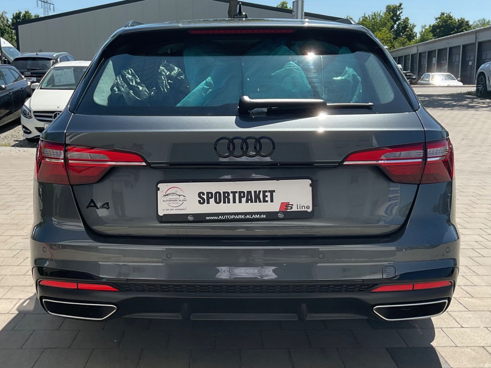 Audi A4 Av.40 TFSI S line S-tronic - Samsaru's Car Outlet