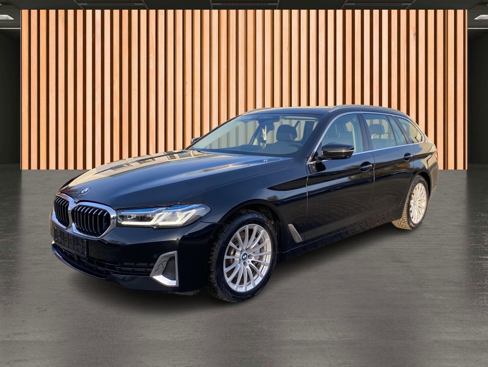 BMW 530 i xDrive Luxury Line*KeyGo*AHK*