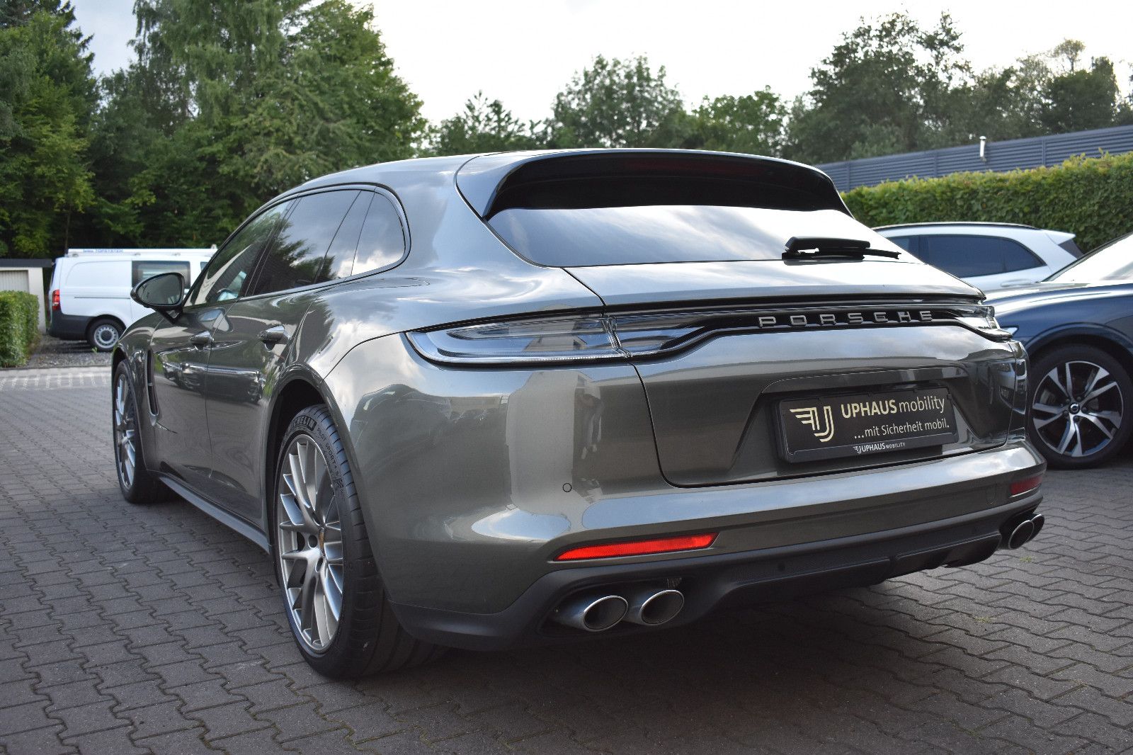 Porsche Panamera Sport Turismo 4 Platinum Edition*AHKsch