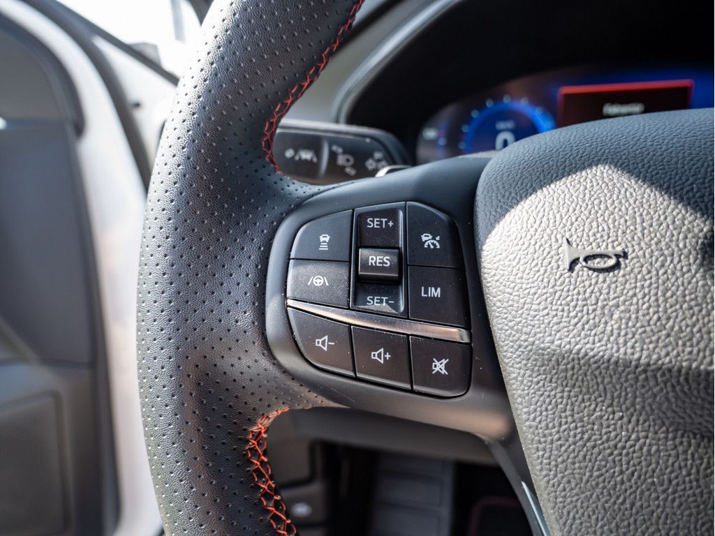 Ford FOCUS TURNIER ST-LINE X 1.5L ACC HUD MATRIX-LED