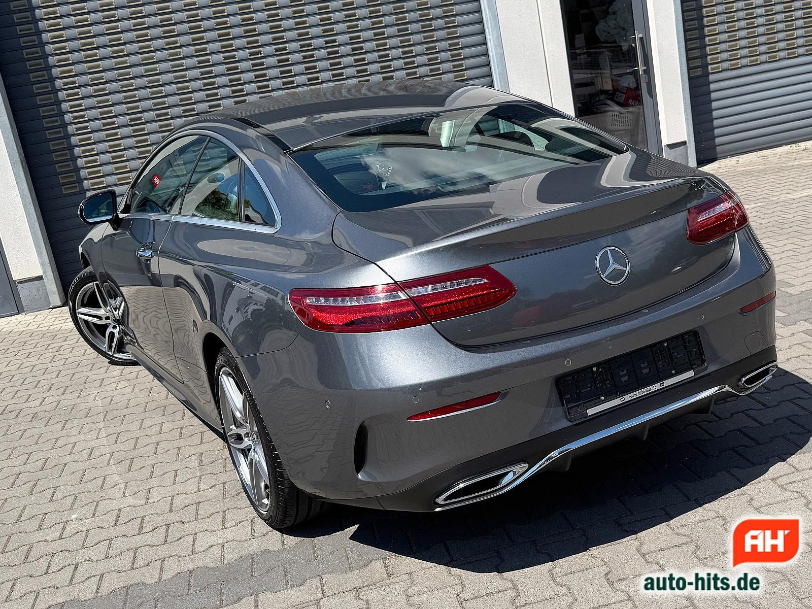 Mercedes-Benz E 220 Coupe AMG Line - Samsaru's Car Outlet