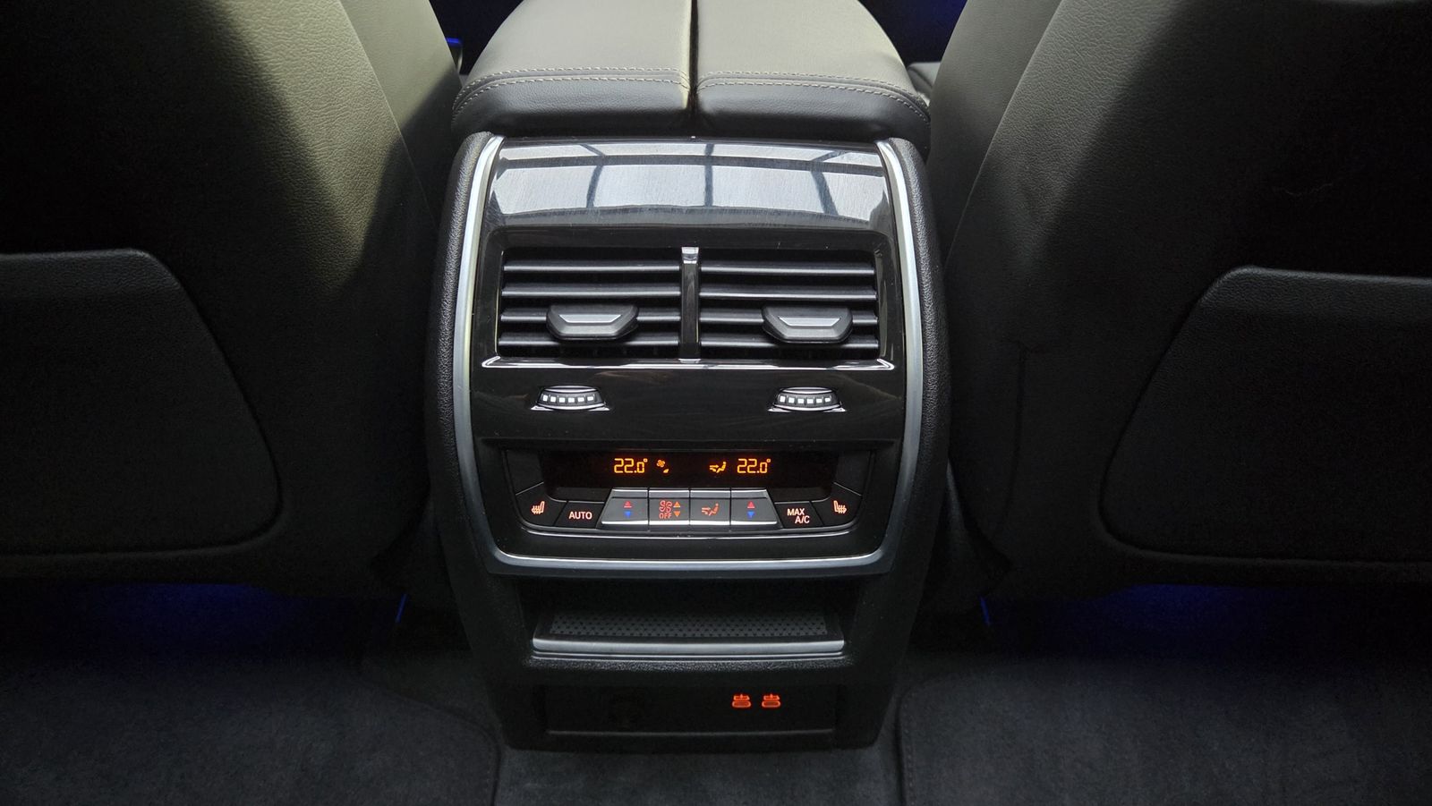 BMW X5 xDr40d M Sport Pro 7Seats Luftfeder AHK ACC