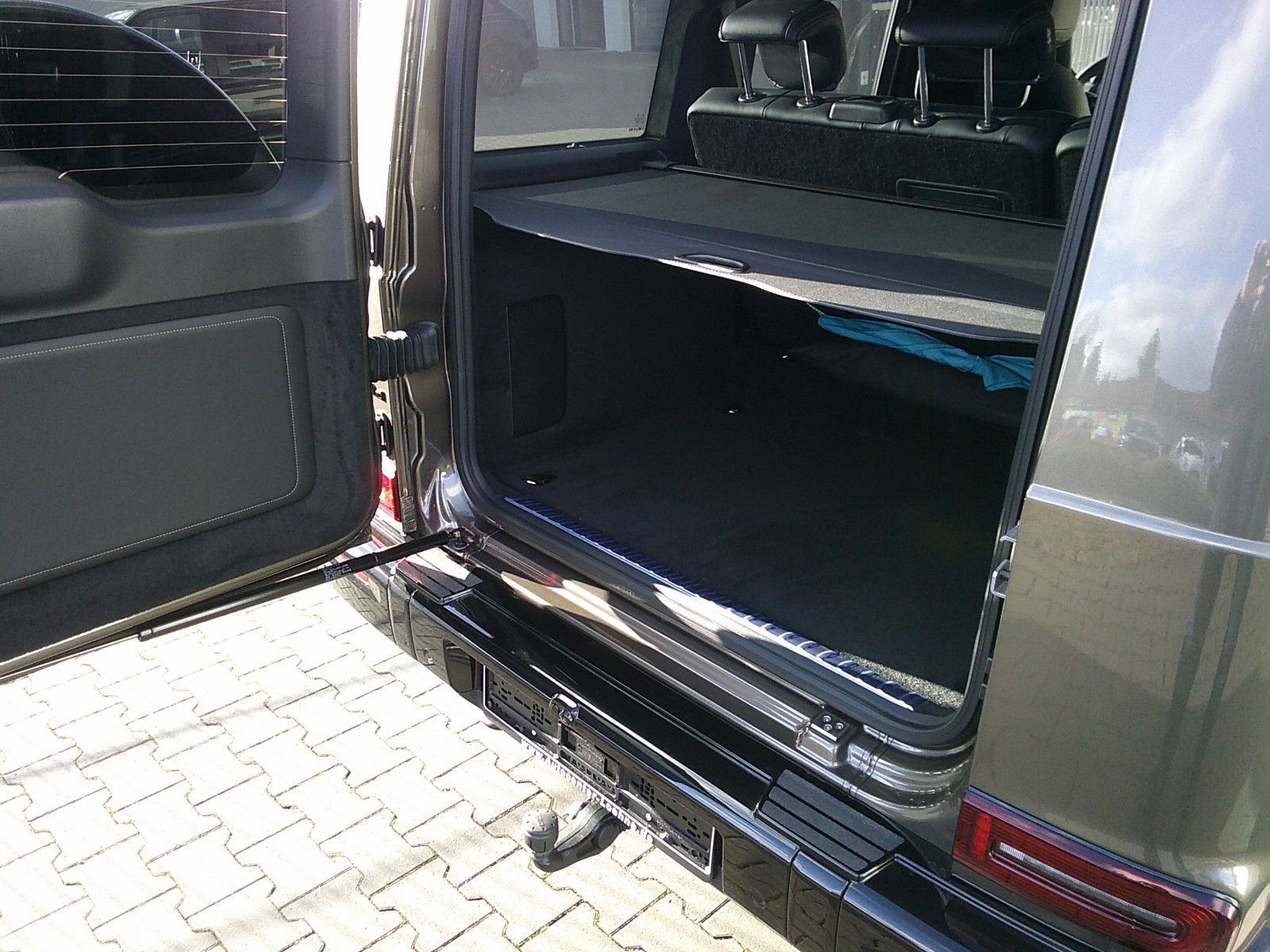 Mercedes-Benz G 450 d AMG-Line - Samsaru's Car Outlet
